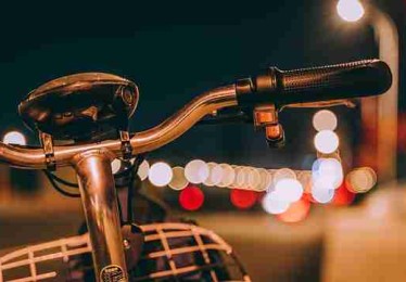 冲浪必看！鉴黄师官网热点合集冷静思考