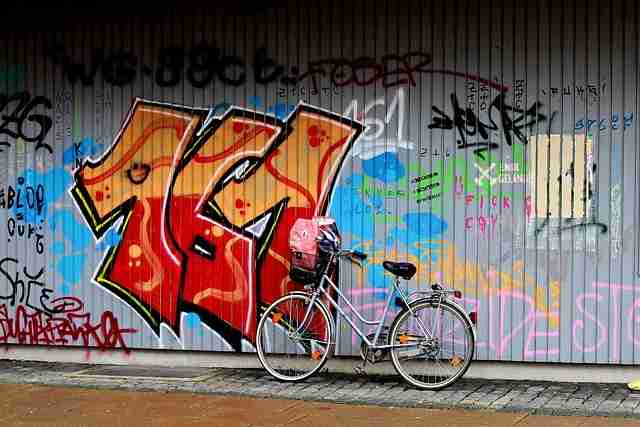 【流量爆点】每日大赛官网用户UGC热度激增现象,暗藏玄机